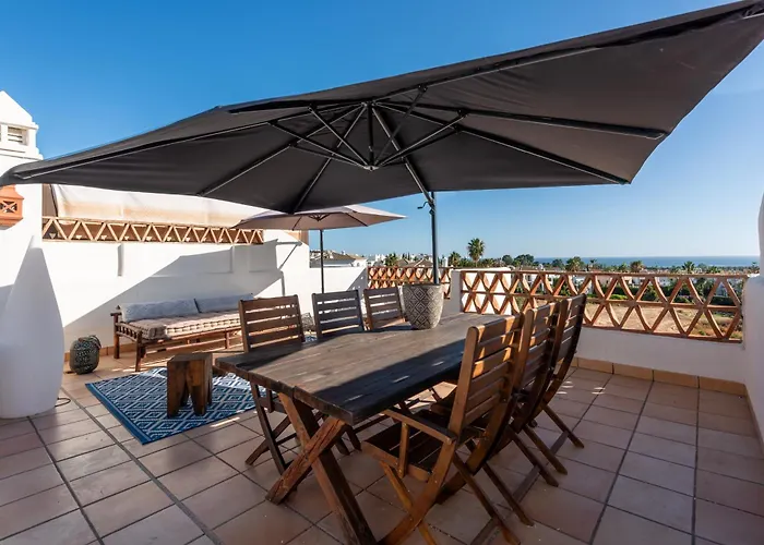 Sunset Golf 公寓 *