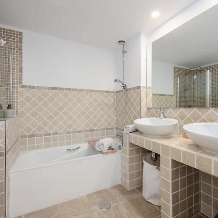 Amazing Sea View Townhouse * Estepona